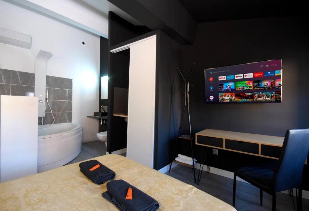 Charmant Studio Baignoire Narbonne Exterior foto